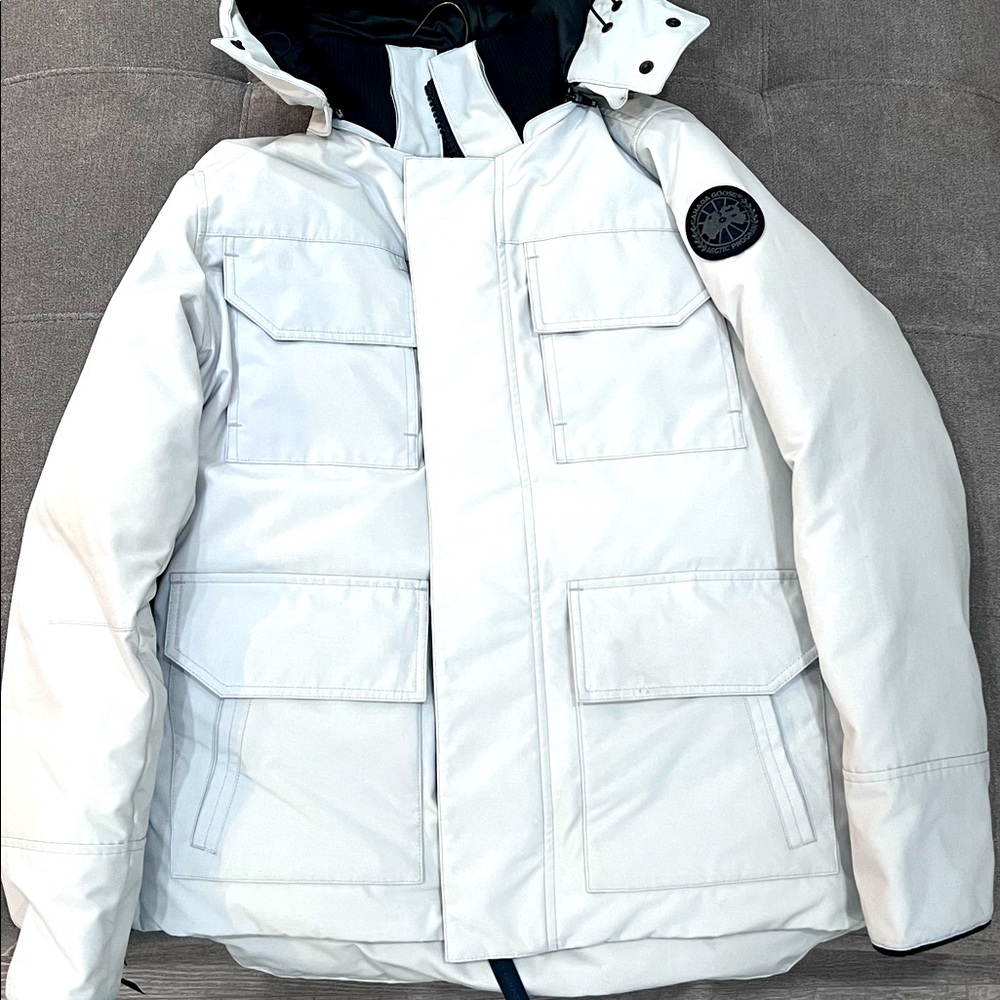 Canada Goose size Large Maitland Black Label Parka, TEI 3